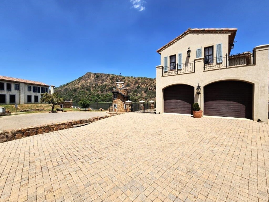 5 Bedroom Property for Sale in Estate D Afrique North West